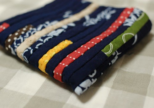 String quilt pouch