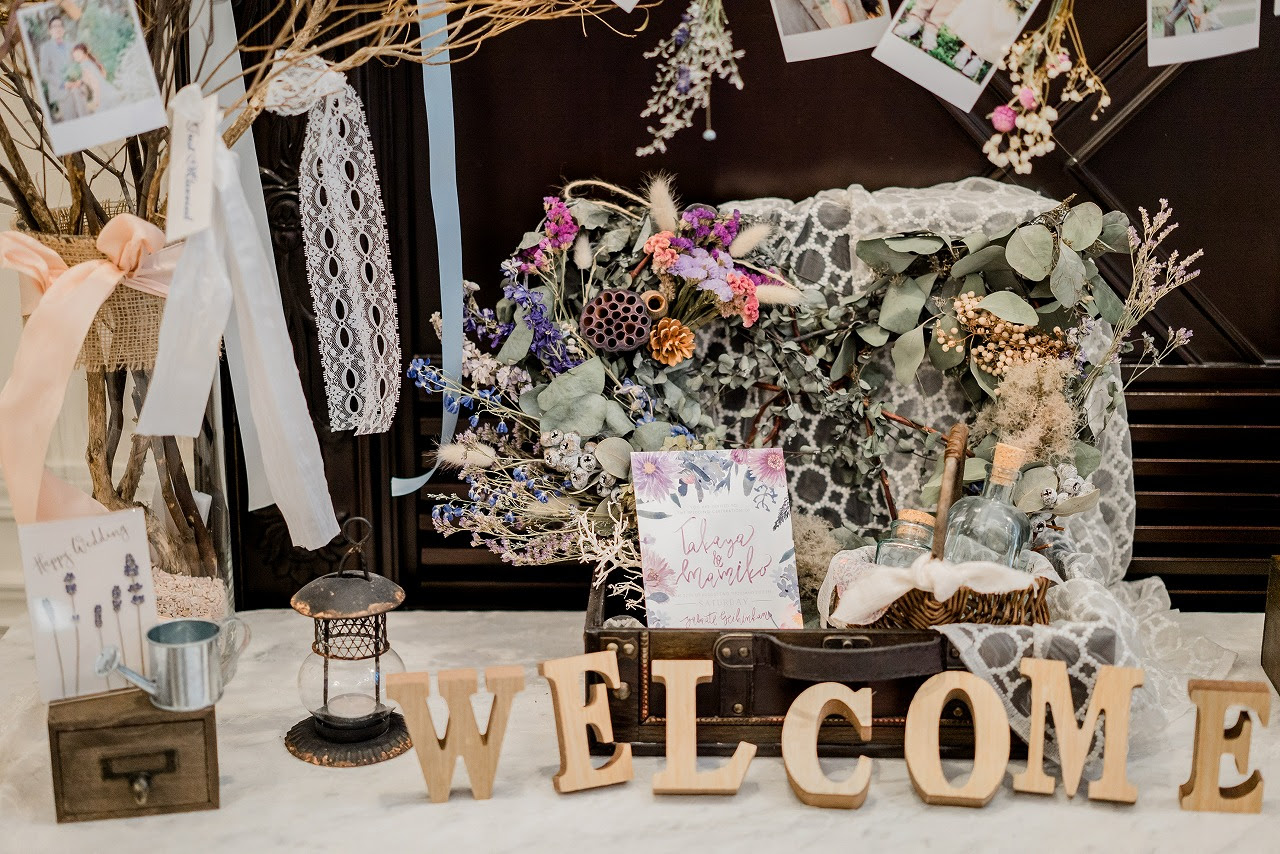 何を飾ればおしゃれ ウェルカムスペースの飾り付けアイディア Arch Days