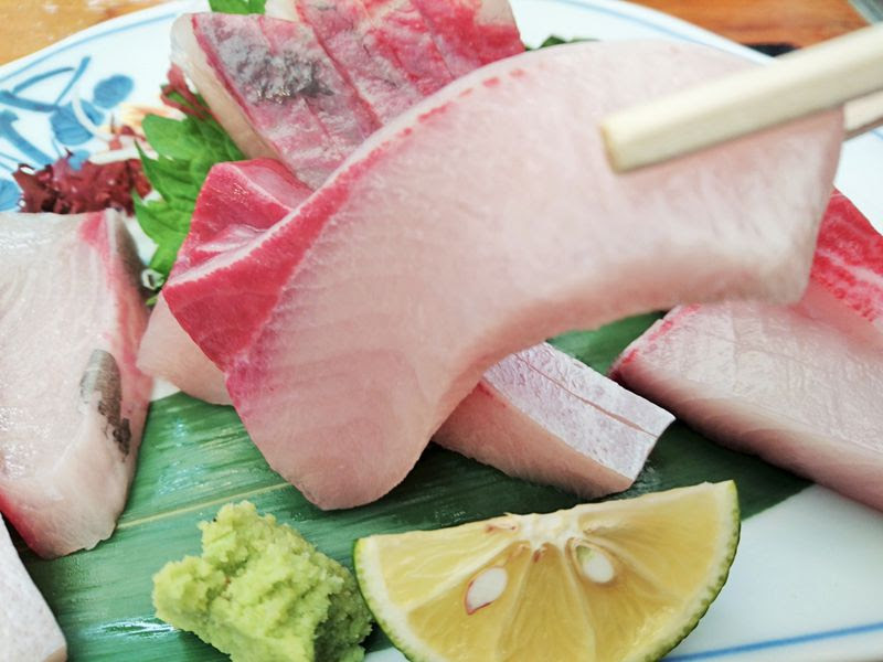うまい魚は徳島で 漁協食堂うずしお すだちぶり 刺身定食は絶品 徳島県 トラベルjp 旅行ガイド