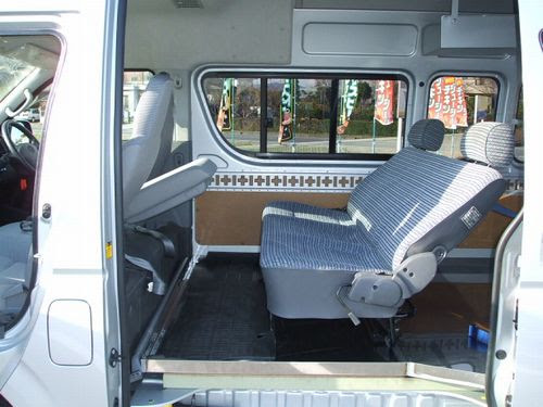 ハイエース２００系 セカンドシートリクライニング加工 ハイエース新型専門店blog