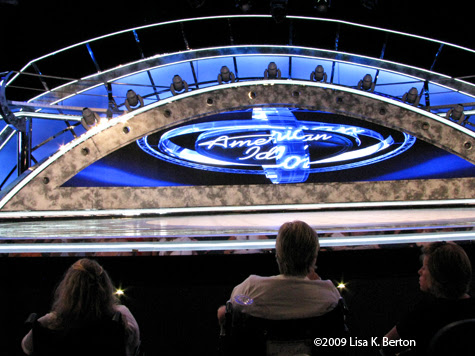 american idol logo 2009. There are American Idol signs