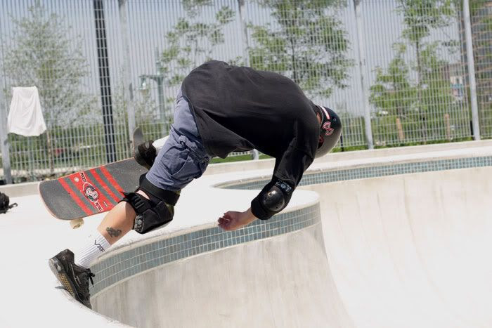Tom Groholski,PPS,Pocket Pistols Skates,Pocket Pistols,Skatepark,Skateboarding,Pool,Pool Skating,Pier 62