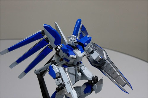 MG Hi-Nu Gundam - Side View