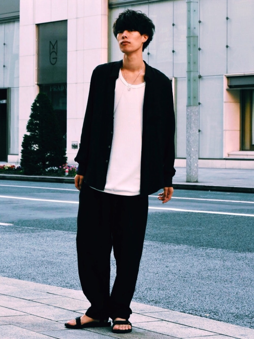 メンズだったらスキニーに逃げないでワイドパンツを穿こう コーデ 着こ