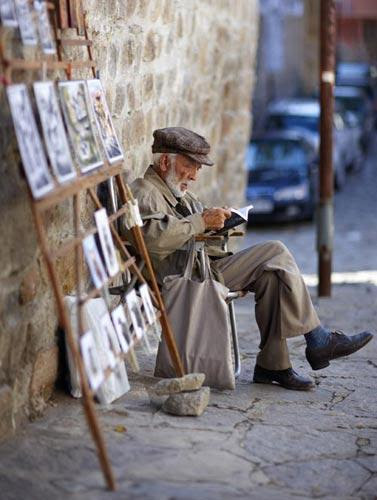 Street artist.