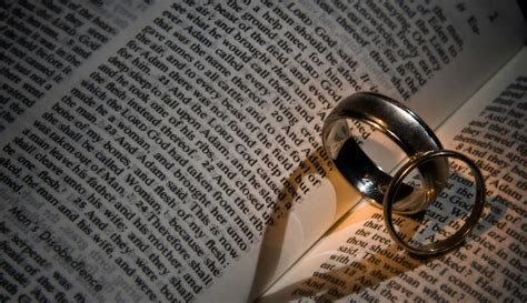 nieceys blog  wedding rings  roses   bible