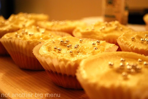 Red Velvet experiment cupcakes 3