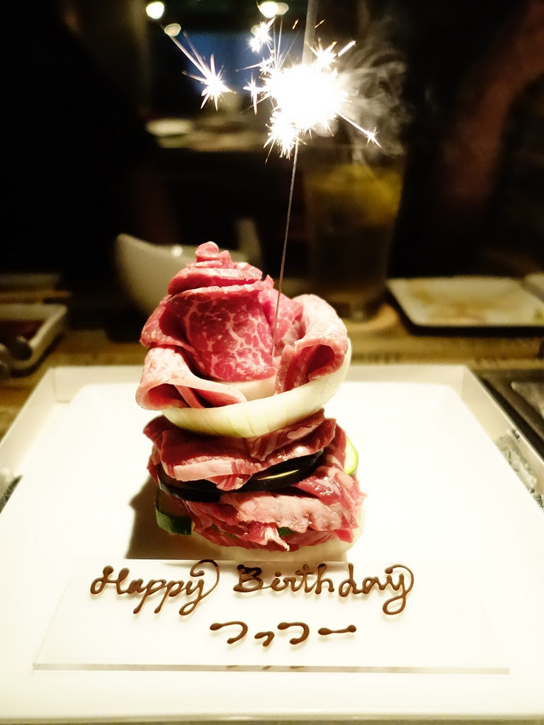 肉 焼肉kintanは 肉ケーキで誕生日サプライズできるよ 恵比寿 六本木 表参道 Jpg
