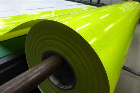 series diamond grade class  reflective sheeting mm   performance decals