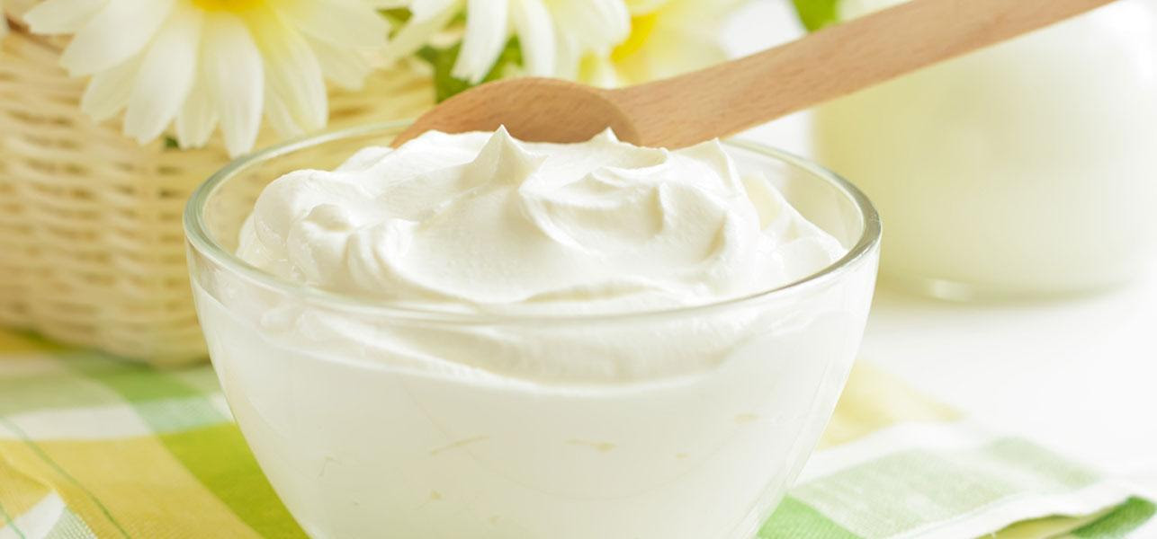 Yogurt benefits for healthy and shiny hair