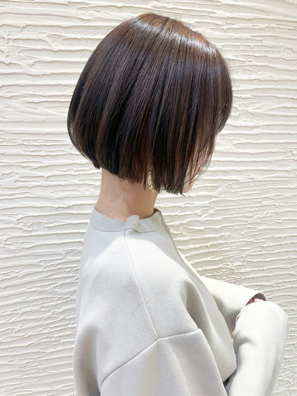 大人可愛い切りっぱなしショートボブ ヘアスタイル 美容院 美容室 モリオフロムロンドン 原宿本店 大宮 池袋 成増