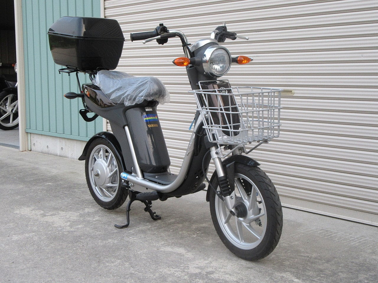 中古車情報 鳥取県 倉吉市 パドック オートバイ 新車 中古車 販売 修理 カスタマイズ バイク