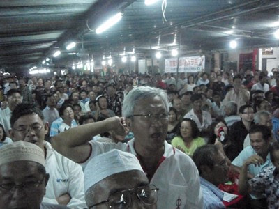 dining-crowd1