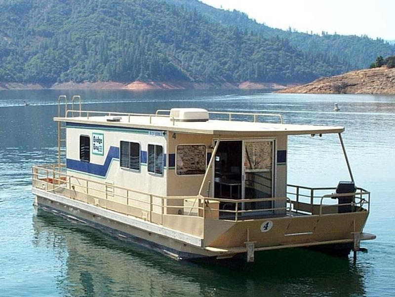 Cascade Houseboat