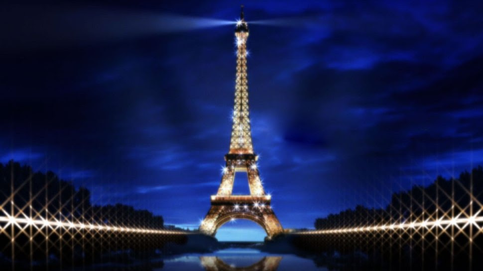 What are tourist attractions in France?