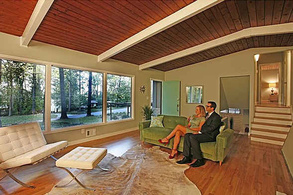 Staging a Mid-Century Modern House the Don Draper Way