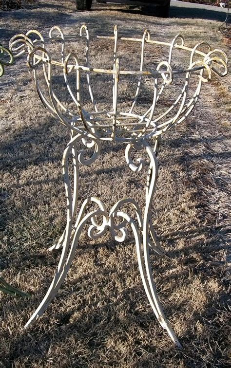 Wall plant hanger bracket garden cast iron heavy duty plant flower planter hanging hooks for indoor outdoor plants. Heavy Round Wrought Iron Plant Stand - Pot Holder - 29"
