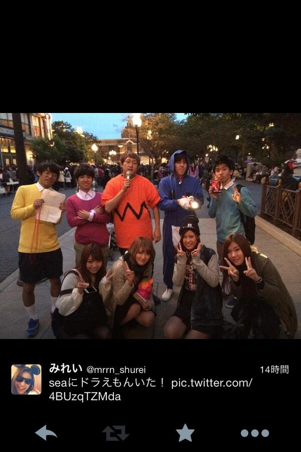 ディズニーランドに進撃の巨人が進撃中 ディズニーファンも進撃ファンも激おこぷんぷんまる 2 2 コスプレ情報館 衣装 作り方 ディズニー コスプレ情報館