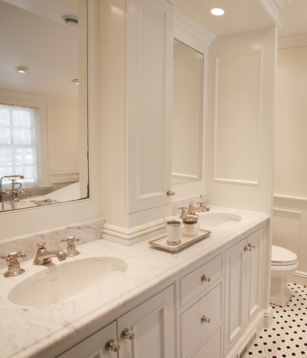 Double Vanity with Center Console - Traditional - bathroom - MSM ...