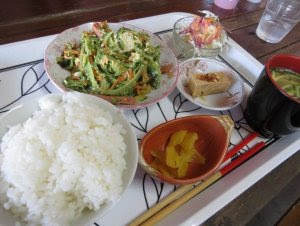 沖縄名護で名物ランチが味わえる人気店14選 食べログ3 5以上 グルメマニアが紹介する 激うま絶品ランチ まとめ