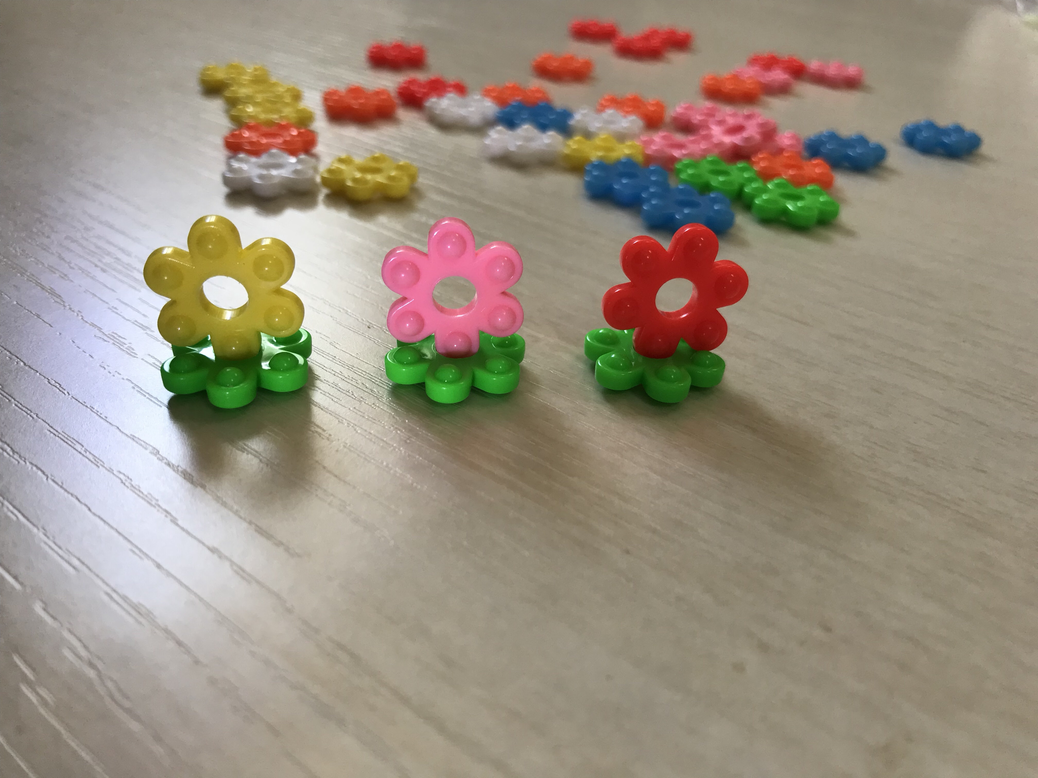 花はじきとチェーンリングのつなぎ方の変更と様々な遊び方 シンプルリッチなエコライフとモンテッソーリ的子育て