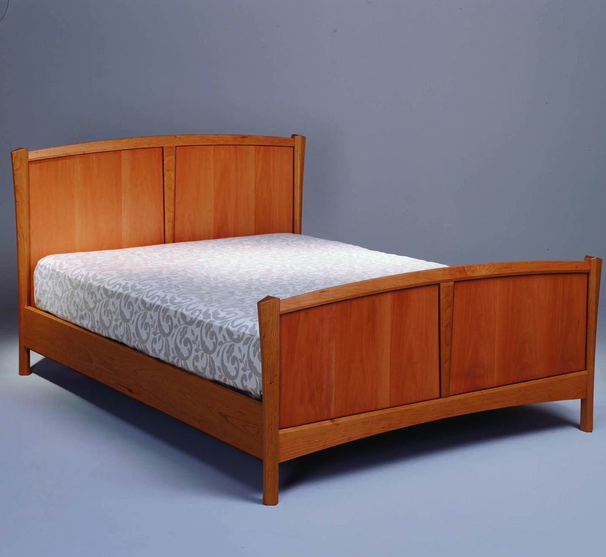 Free Plan: Frame-and-Panel Bed - FineWoodworking
