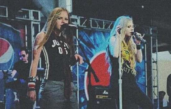 Benarkah Avril Lavigne Sudah Mati Dan Kini Digantikan Oleh Wanita Seiras?
