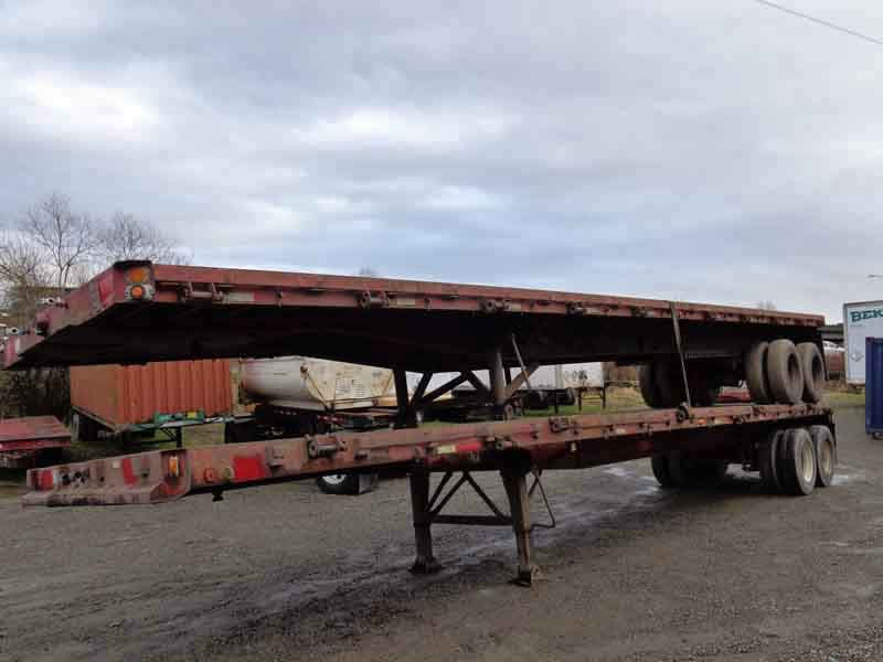 Several 40  Foot  Flatbed Trailers 