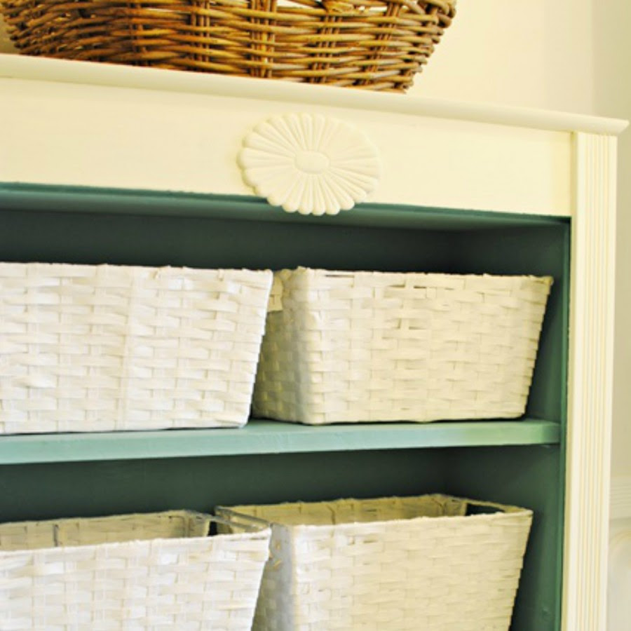 TOWN AND COUNTRY LIVING