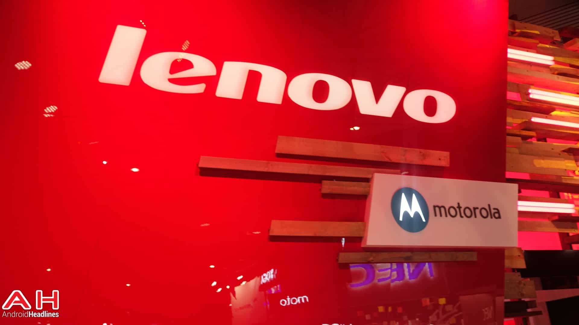 Lenovo-Motorola-Logo-AH1