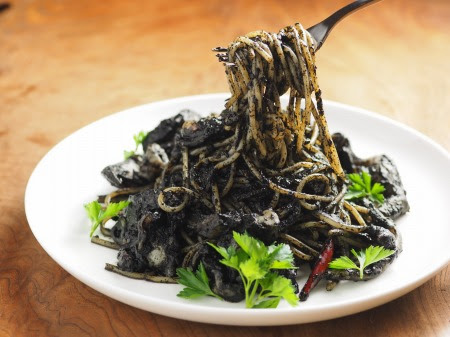 イカスミパスタ モンゴウイカのさばき方 魚料理と簡単レシピ