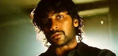 http://img.photobucket.com/albums/v252/BollyNuts/Vaaranam%20Aayiram/49.jpg