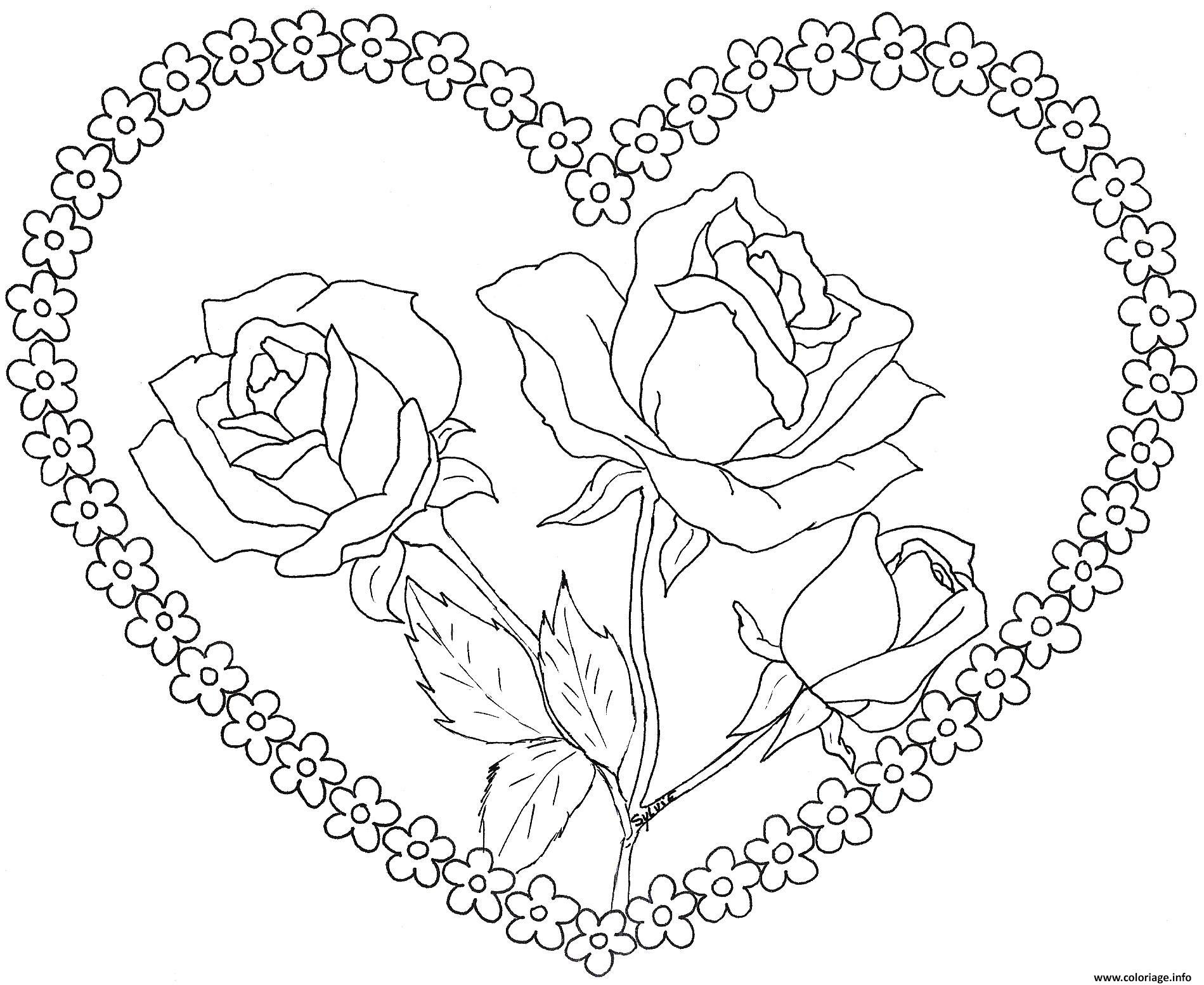 Dessin bouquet de fleurs en forme de coeur Coloriage Gratuit   Imprimer