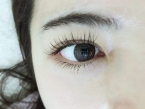 逆まつ毛の方におすすめマツエク
