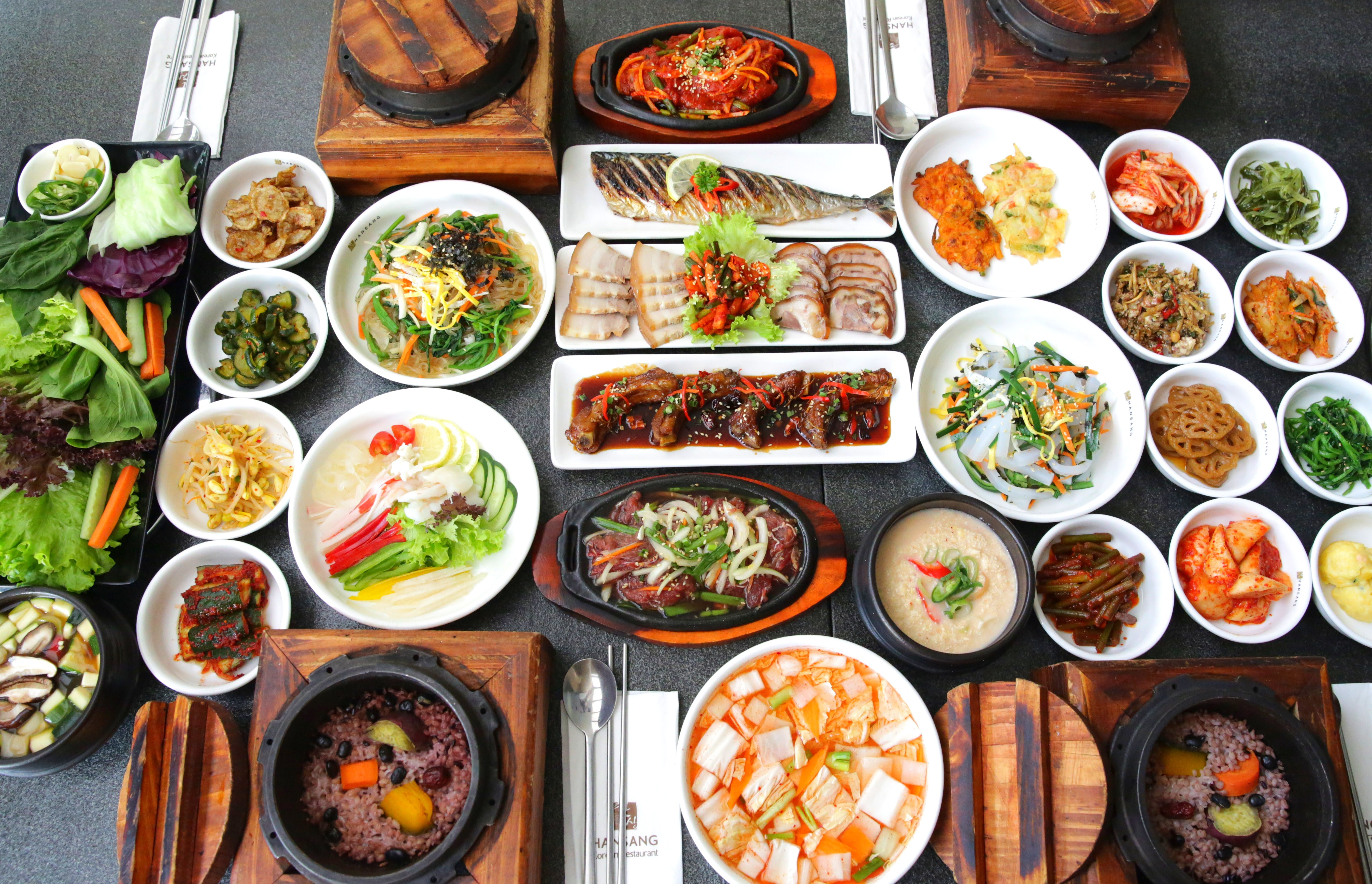 Hanjeongsik A Full Course Korean Meal With A Whole Array Of Savory Side Dishes X Post R Foodporn Pics