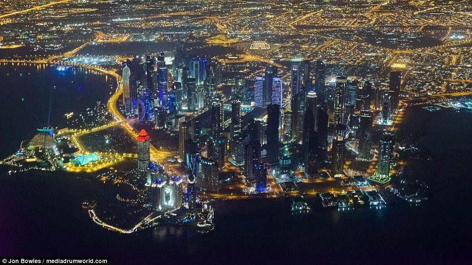 英航机长拍摄全球大都会夜景恰似银河璀璨群星 组图 白云高飞的博文 美国中文网