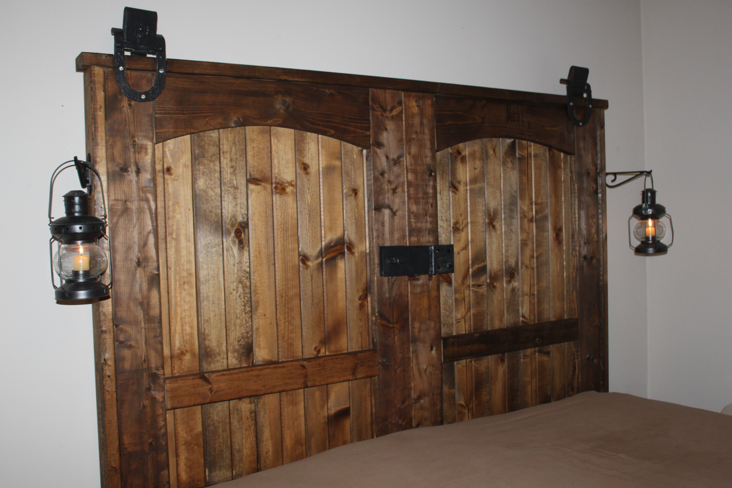 How To Build A Rustic Barn Door Headboard | Old World Garden Farms