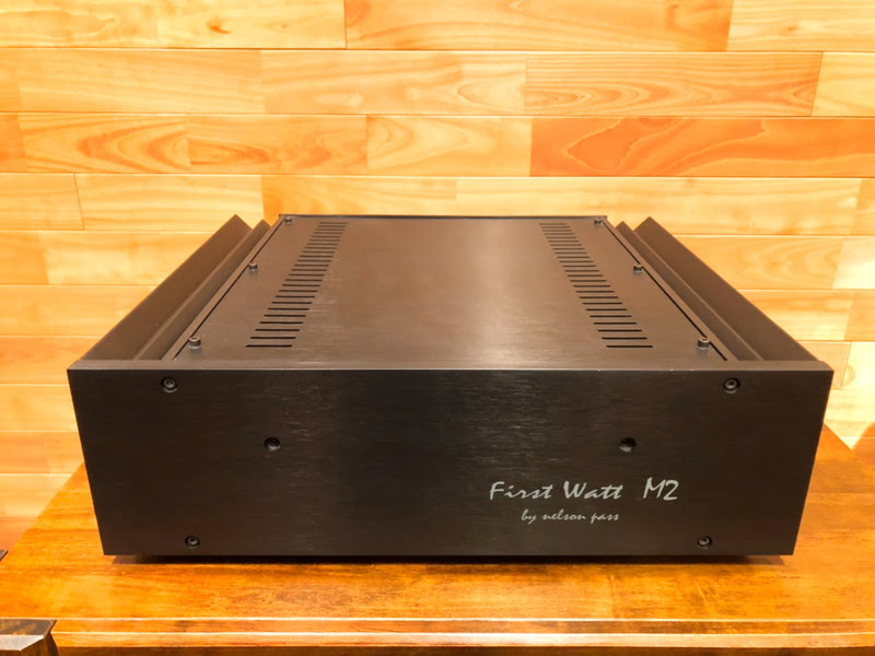 中古品 Firstwatt パワーアンプ M2のご紹介です