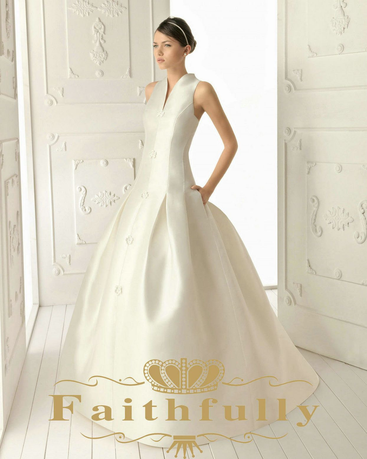 Discount White V Neck Mikado Wedding Dresses Applique Discount White V Neck Mikado Wedding Dresses Applique