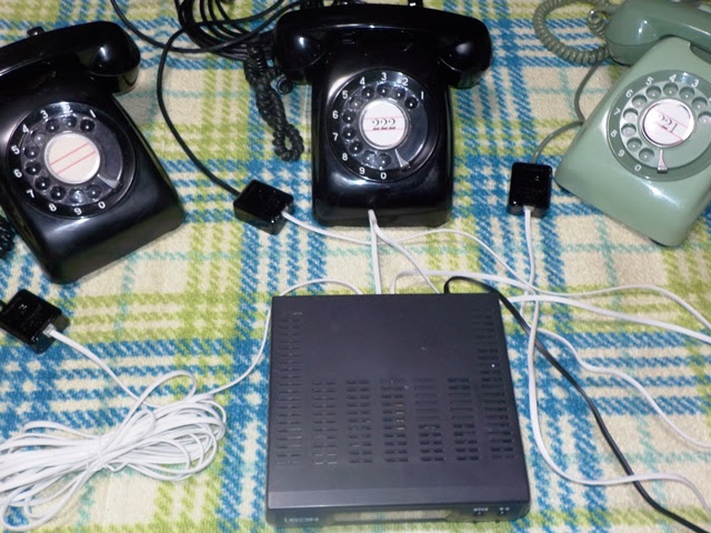 黒電話で遊ぼう ダイヤル式黒電話