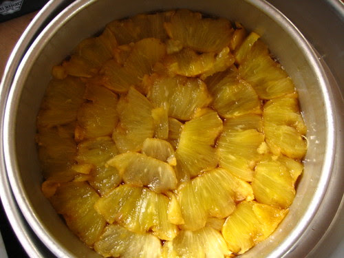 caramelized pineapple pudding cake