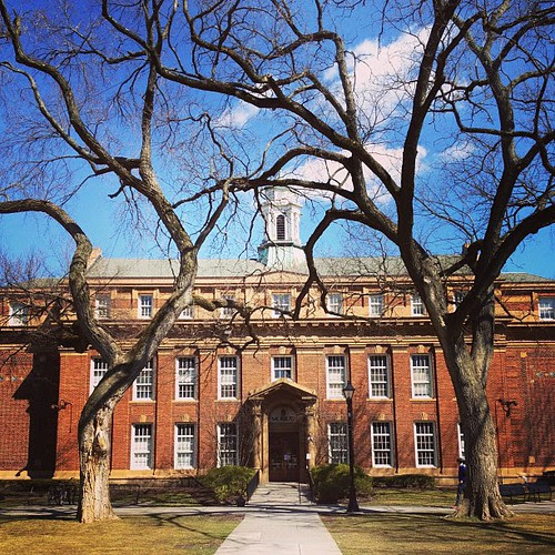 半夜尿尿po一張，晚安！ Rutgers University. 哇ㄟ姑姑念的大學。 Day_002
