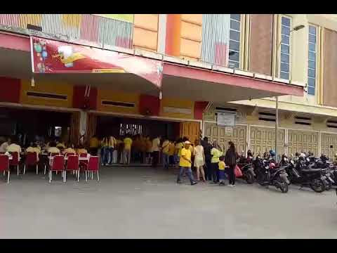 Video Menu Di Ayam Goreng Karawaci