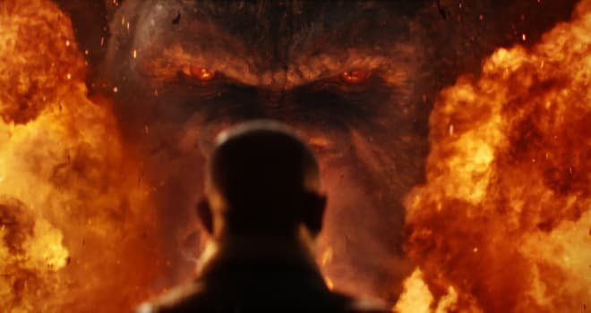 Samuel L Jackson as Lt. Colonel Packard comes face to face with Kong in KONG: SKULL ISLAND
