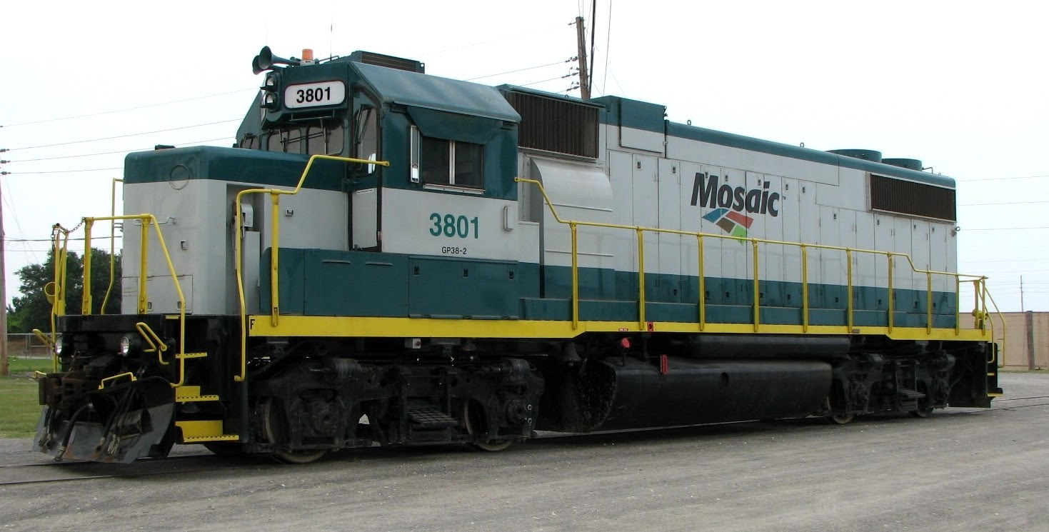 File:3801 EMD GP38-2 diesel locomotive.jpg - Wikipedia