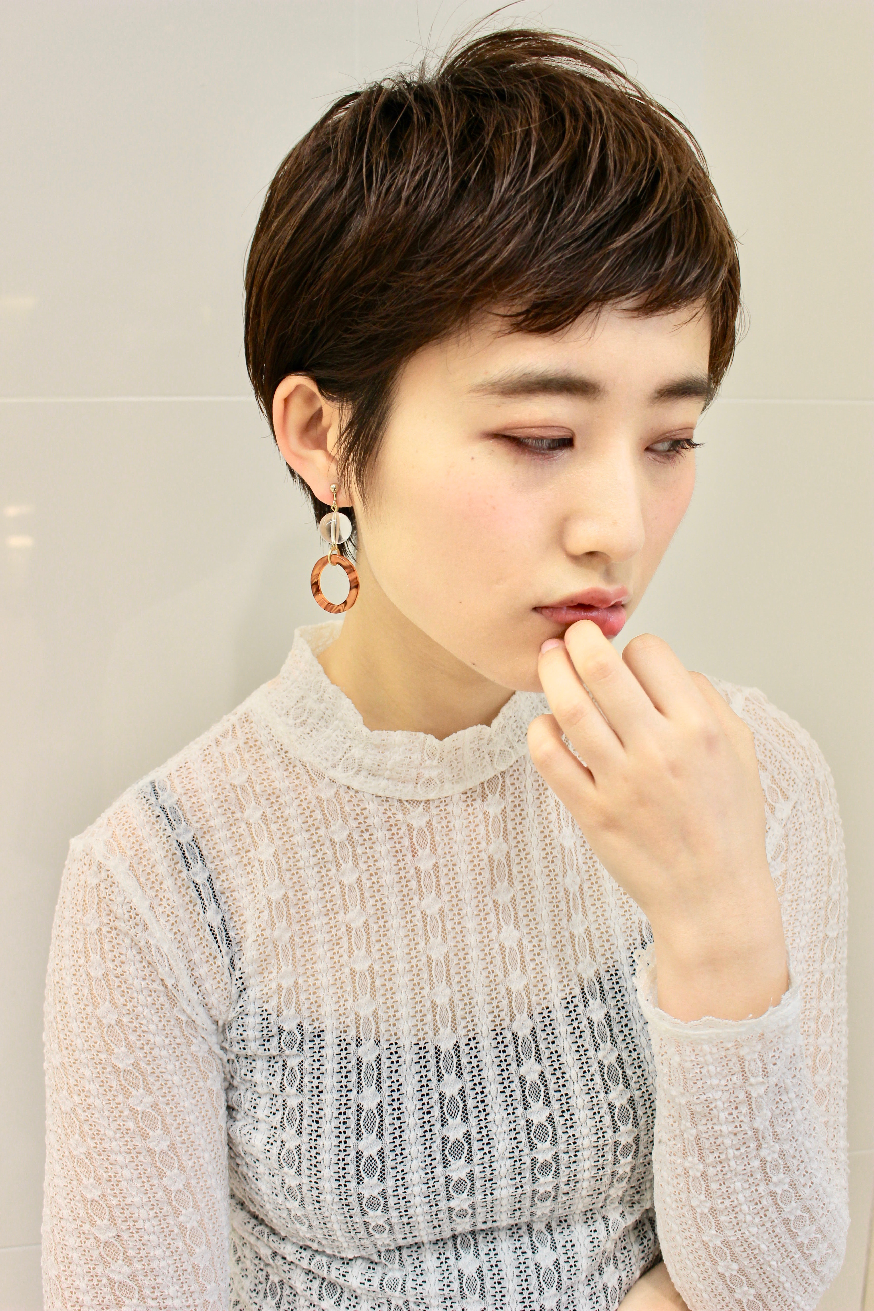 オン眉ベリーショート 青山 吉祥寺でショートの得意な美容室 ヘアサロン Renjishi