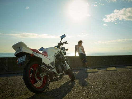 映画 ホットロード 春山が乗るプレミアムバイク ヨンフォア を完全再現 ガジェ通 ガジェット通信プレミアムチャンネル ガジェット通信編集部 ニコニコチャンネル バラエティ