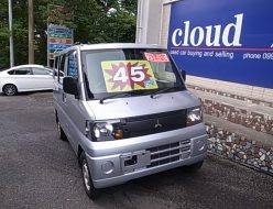 在庫車 良質中古車専門の車屋cloud クラウド 奄美大島古仁屋店
