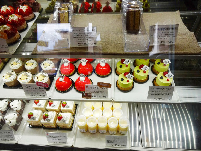 仙台スイーツ 彩豊かなケーキがずらり 住宅街に佇むカメのケーキ屋さん パティスリーフルヴィエール 太白区諏訪町 せんだいマチプラ