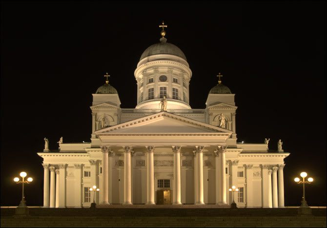 Symmetrical composition of Nikolai Church